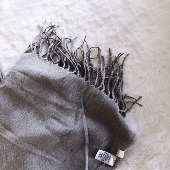 LOFT Gray Melange Scarf - Picture 5 of 7